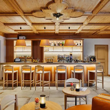 & Bachmair Weissach, Luxury Family 酒店 5*